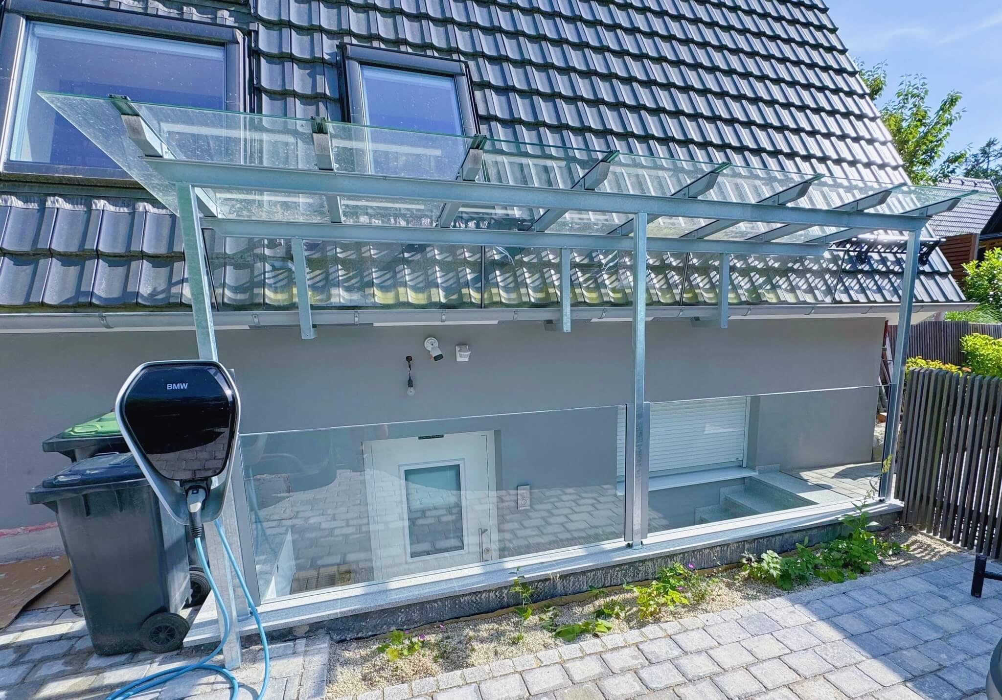 Außenbau Bayernglas Ladestation E-Auto